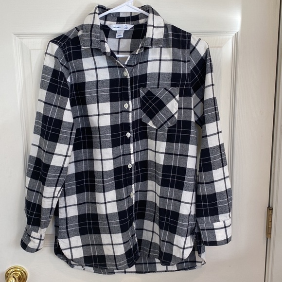 Old Navy Tops - Women’s Flannel Tunic Shirt in Black White XS